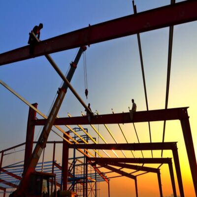 কাস্টমাইজযোগ্য 10m-40m স্প্যান এবং দ্রুত ইনস্টলেশন সহ উচ্চ নির্ভরযোগ্যতা ইস্পাত কর্মশালা বিল্ডিং